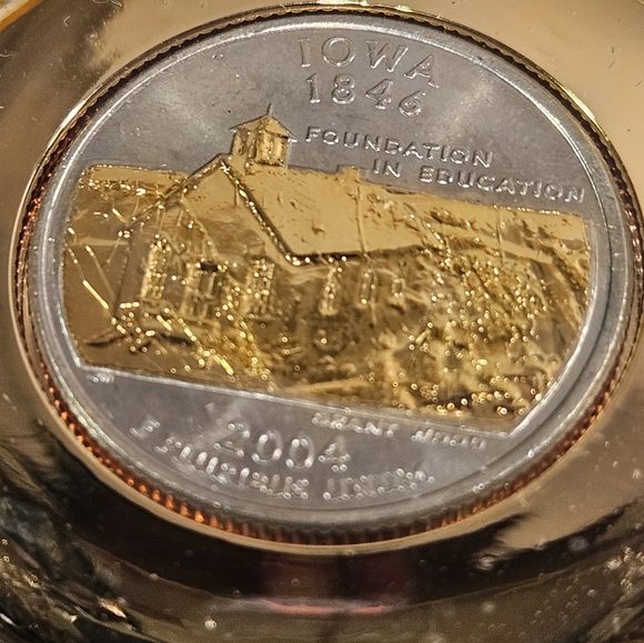 Iowa Foundation in Education 1846-2004 E Pluribus Unum Gold Tone Pocket Watch - Picture 9 of 10